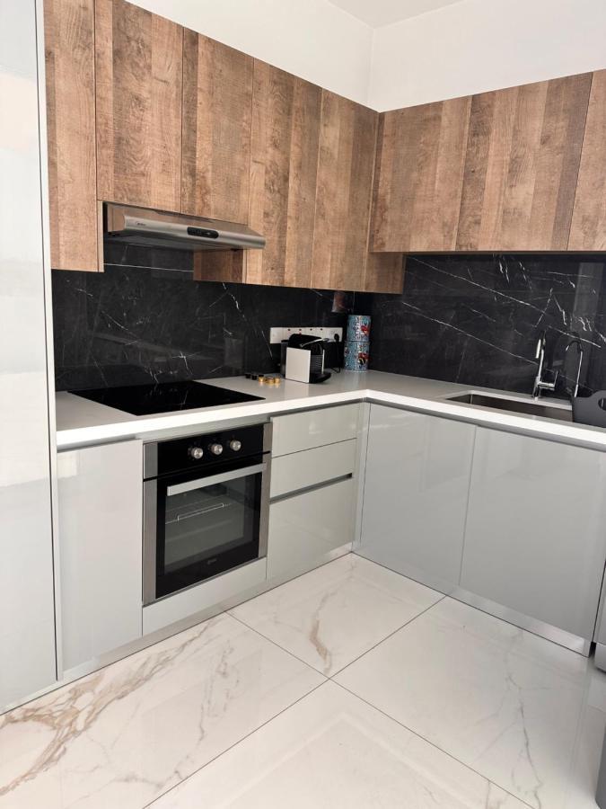 Luxury City Penthouse-Panoramic View-Near Unic Nicosia Buitenkant foto